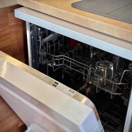 Seasky Smarthome-penthouse With Private Parking Apartament *