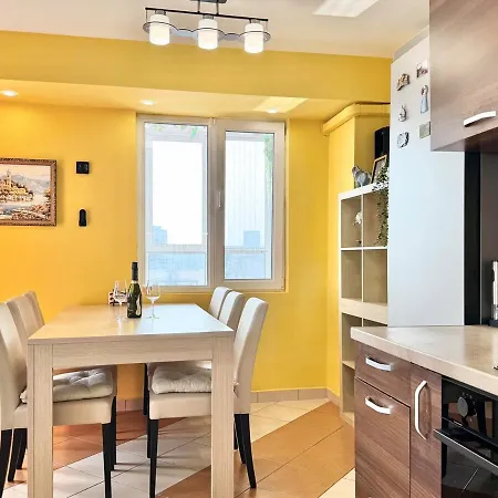 Seasky Smarthome-penthouse With Private Parking Бургас