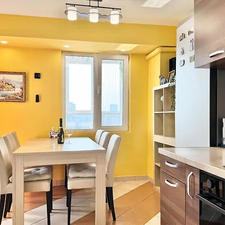 Seasky Smarthome-penthouse With Private Parking