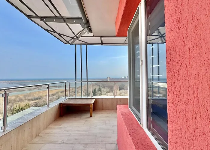 Seasky Smarthome-penthouse With Private Parking