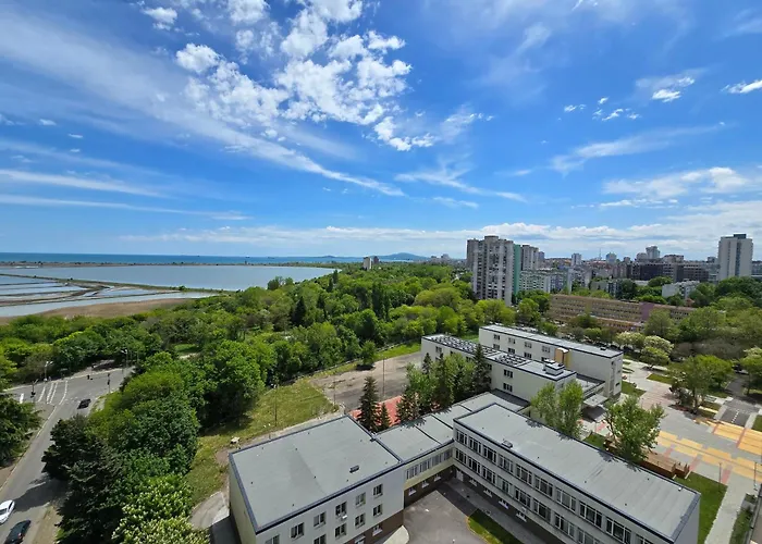 아파트 Seasky Smarthome-penthouse With Private Parking 부르가스